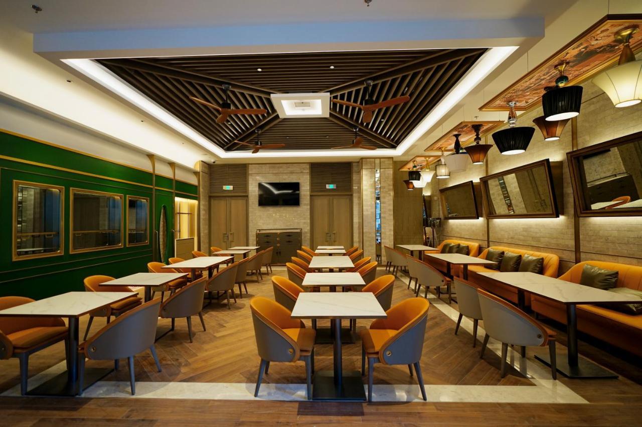 Harbour Plaza Metropolitan Shanghai Exterior photo